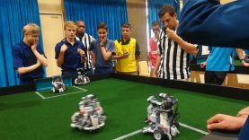 Slimkoppe spog met besonderse Lego-robotte