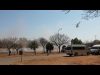 Tien vas ná taxi oproer in Centurion