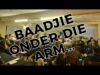 Baadjie onder die arm…